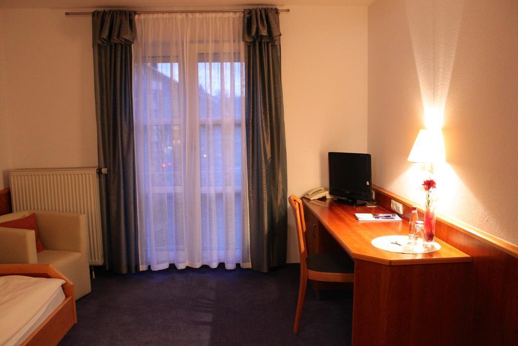 Hotel Gasthaus Bock Reichenbach an der Fils Oda fotoğraf